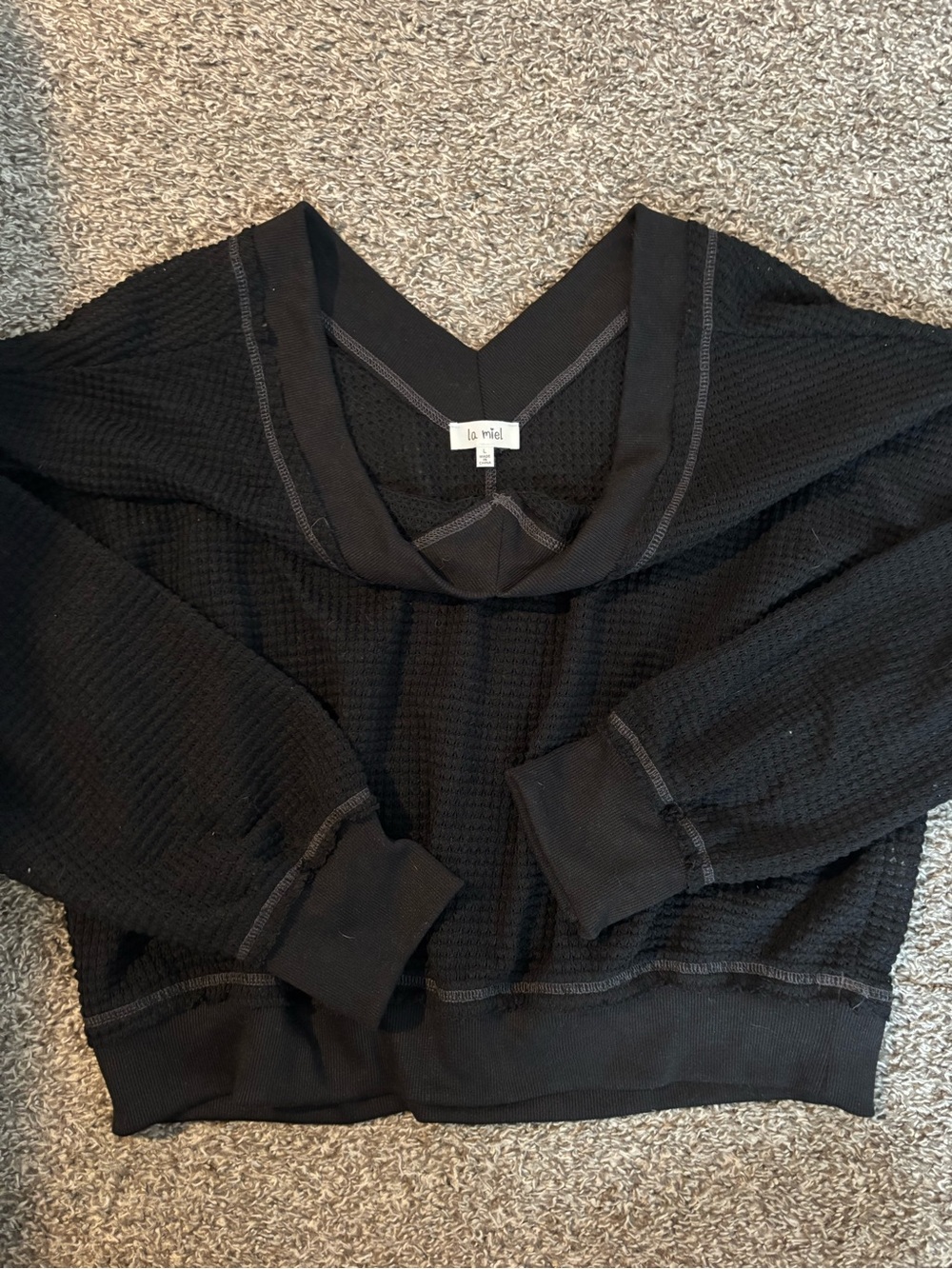 LA MIEL Black V-Neck Waffle-Knit Sweater
